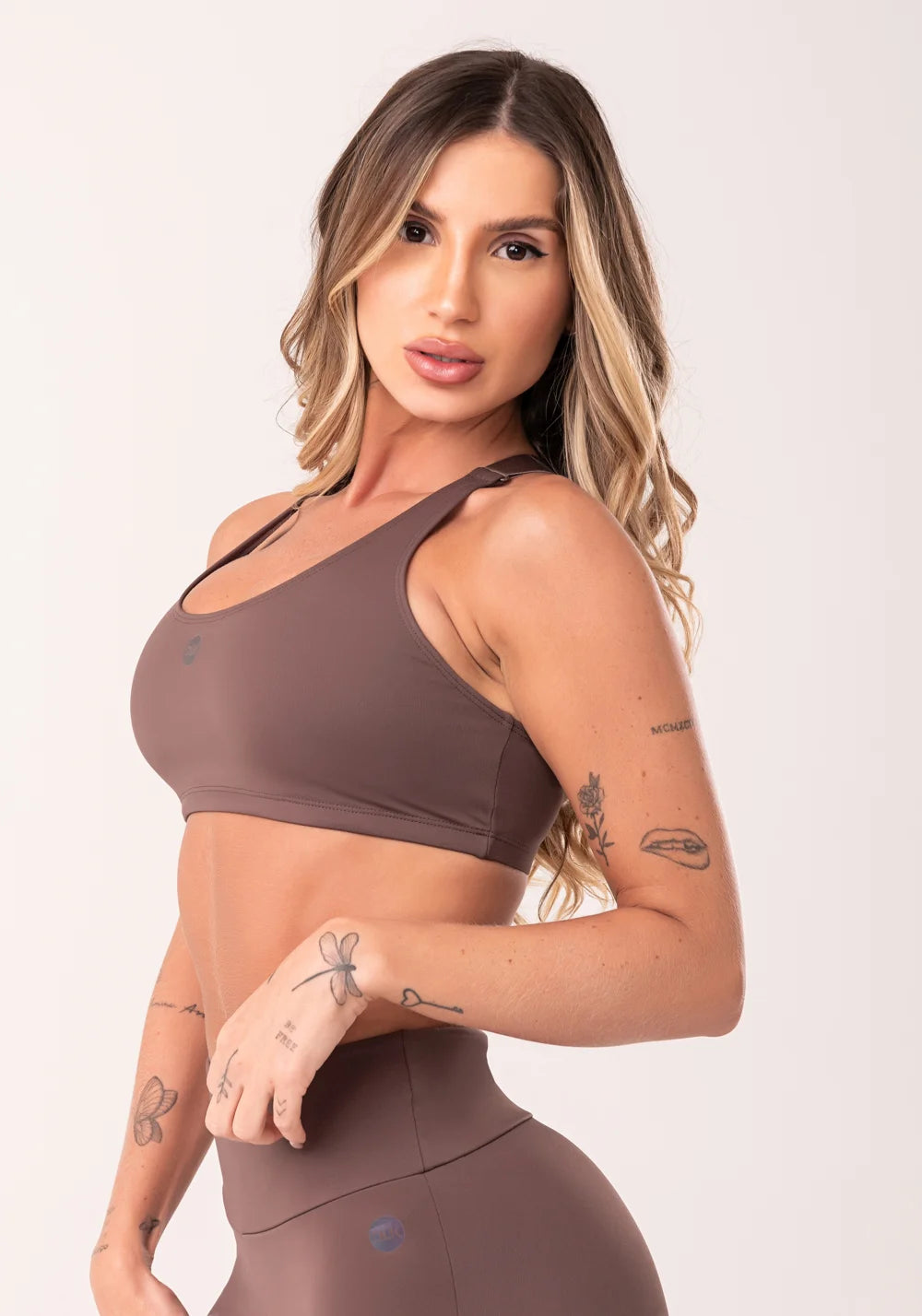 Top Fitness com bojo e alças reguláveis Oásis DLK